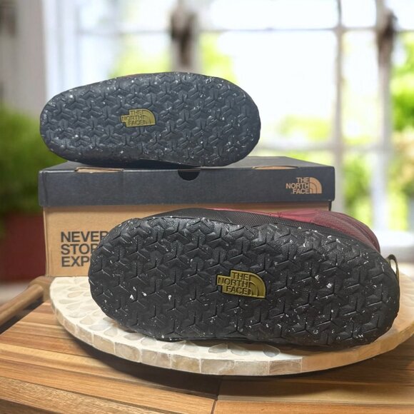 The North Face Nuptse Après Boot Women’s 5 Boysenberry TNF 550 Down Insulated Wi - Picture 8 of 11